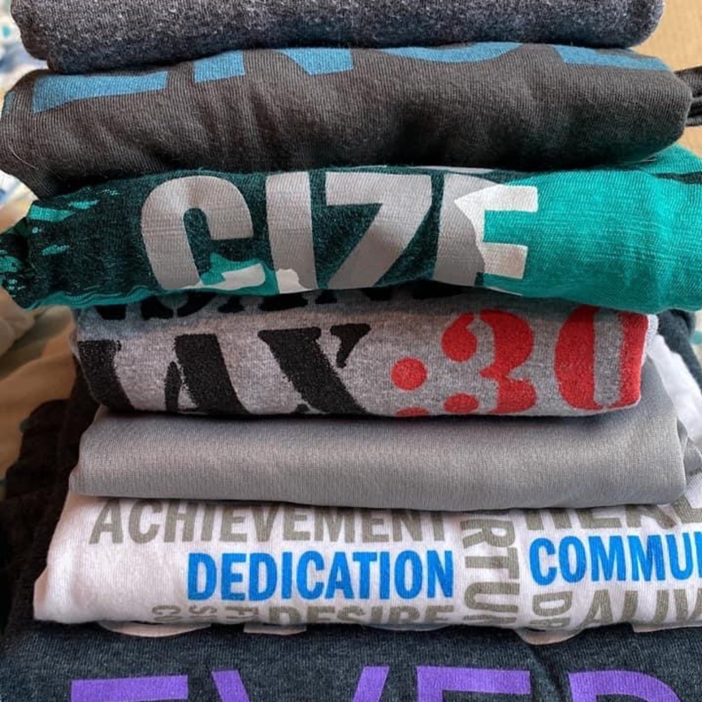 Bundle of 9 Beachbody Tees/Tanks Medium & Large